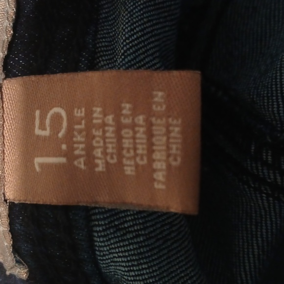 Chico's Dark Blue Ankle Jeans 1.5 US SIZE 10 OR MEDIUM - Picture 8 of 11